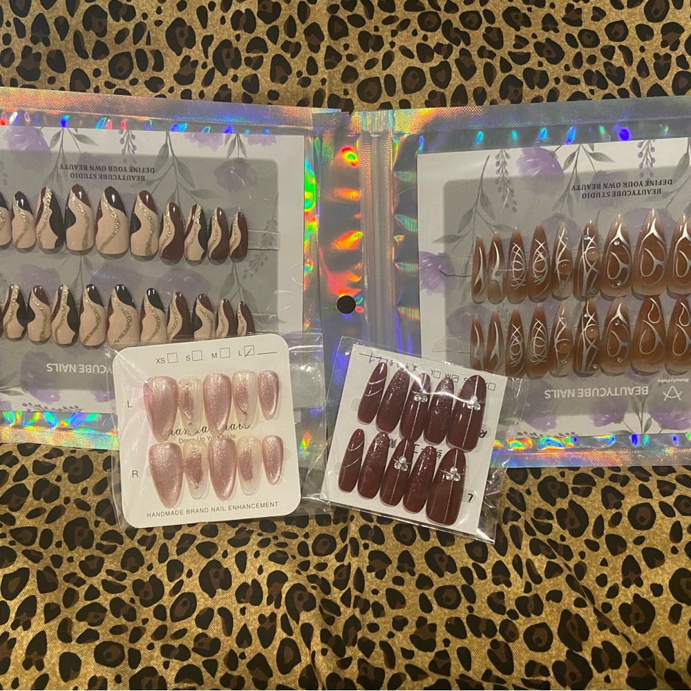 Assorted Press-On Nail Sets — Nude, Brown & Rose Pink Mix